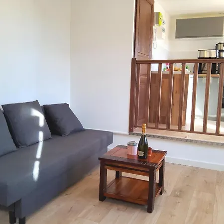 Apartment Bright *